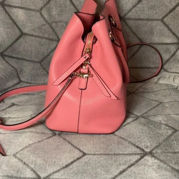 Pink Leather Handbag - Picture 5 of 6